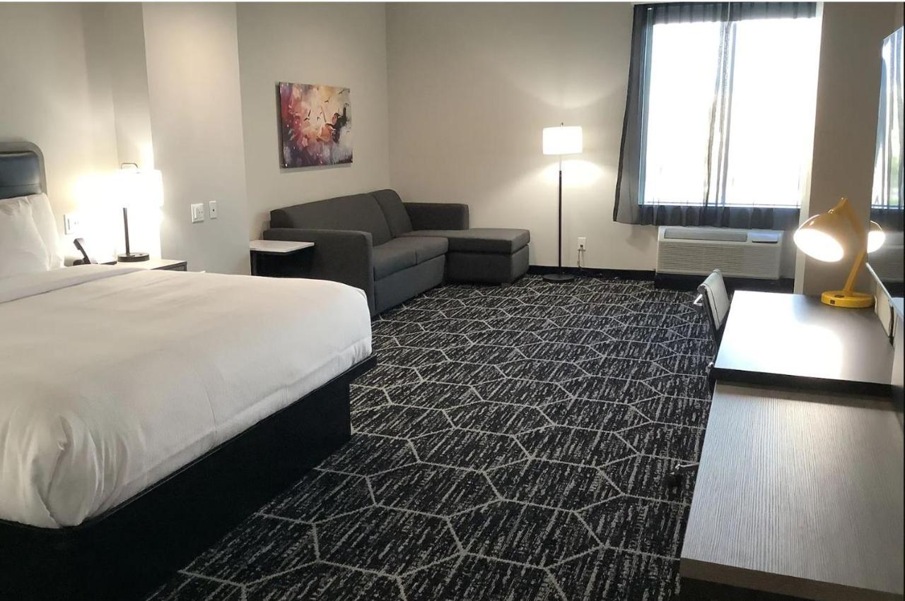 La Quinta Inn & Suites By Wyndham Corpus Christi Southeast Extérieur photo